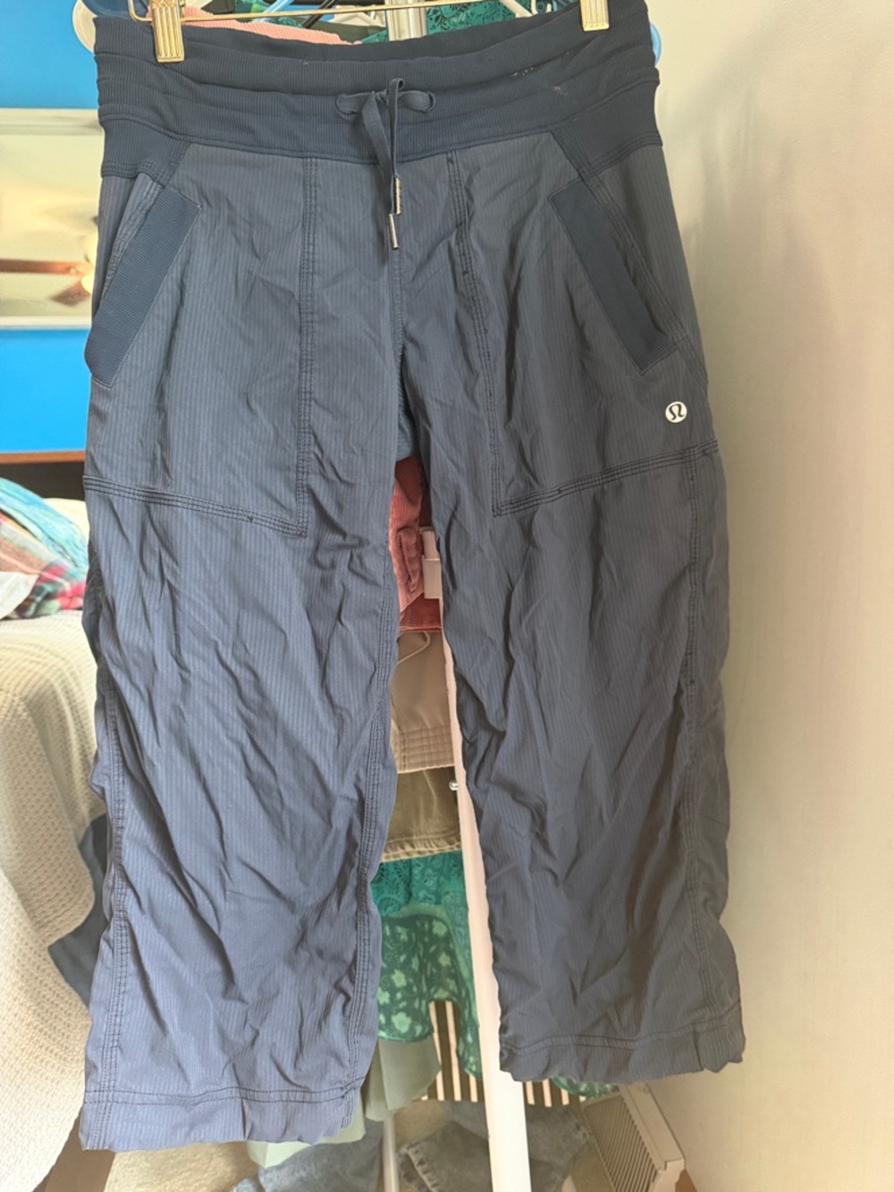 lululemon athletica Navy Blue Capri Workout Pants